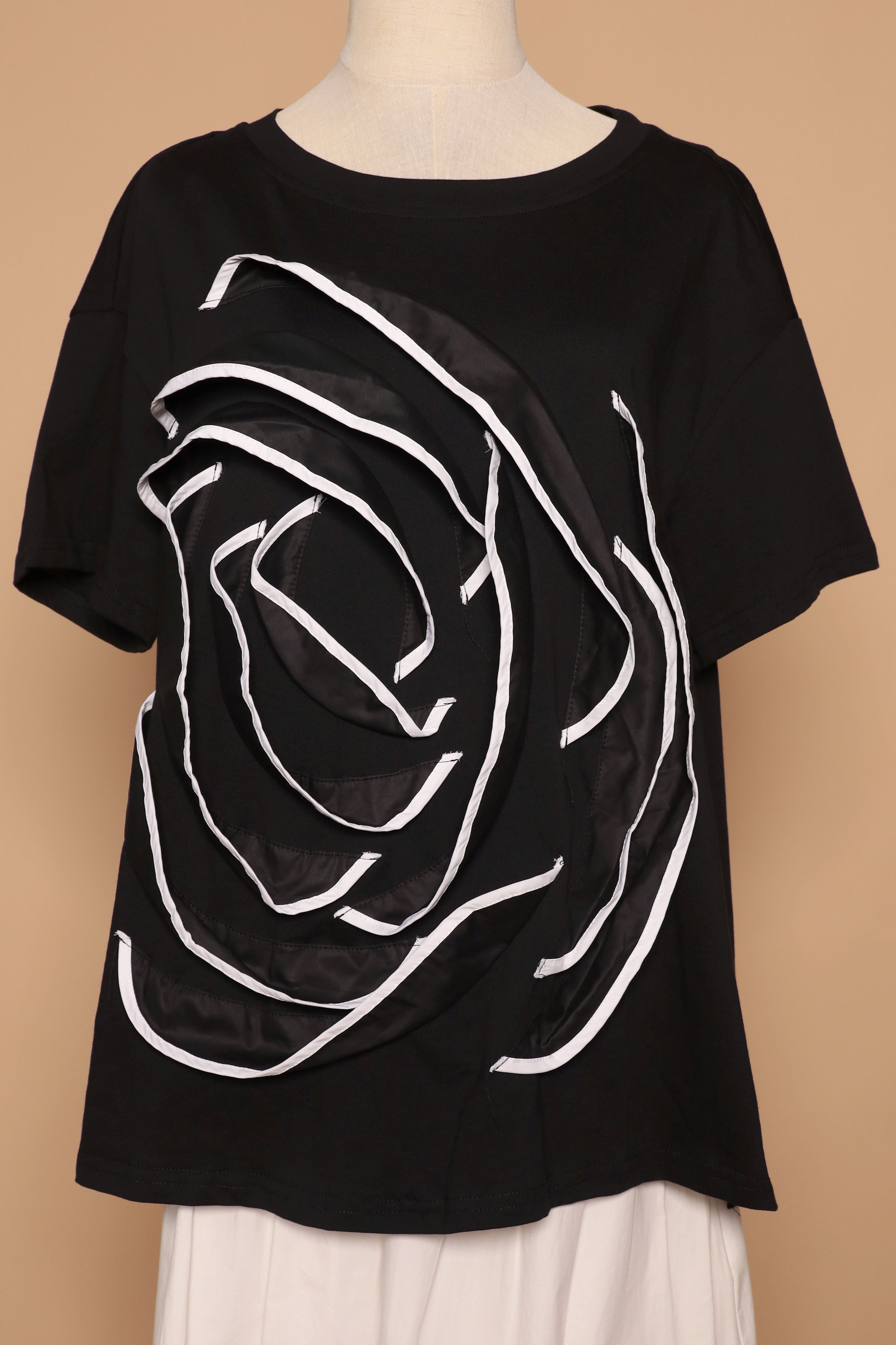 PO - Baeri Rosette Top in Black