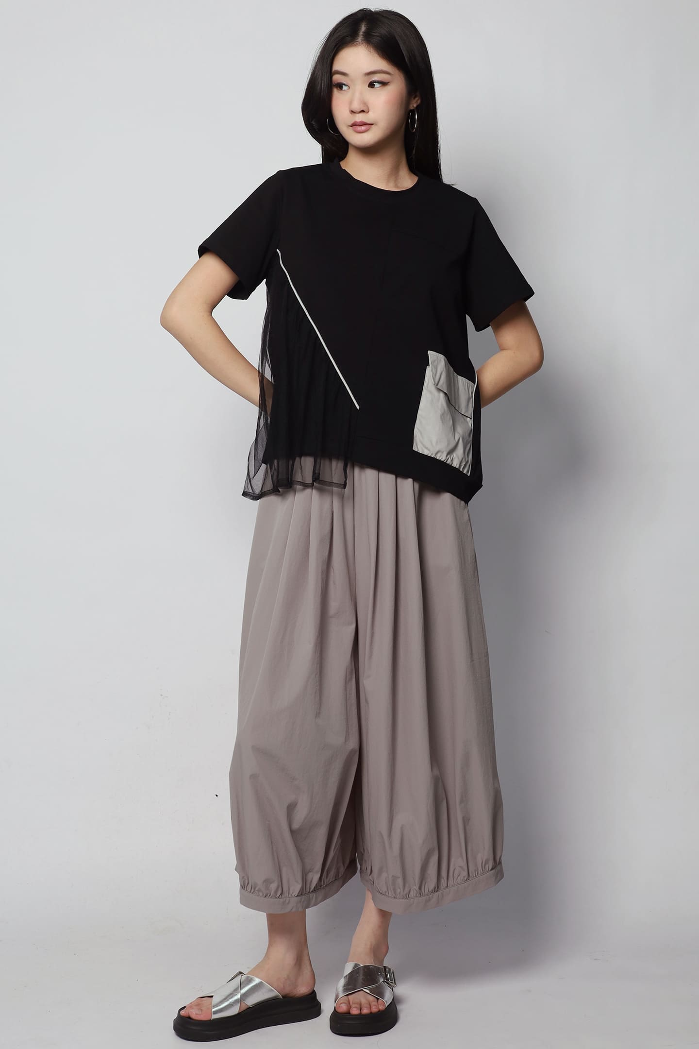 Handie Pocket Top in Black