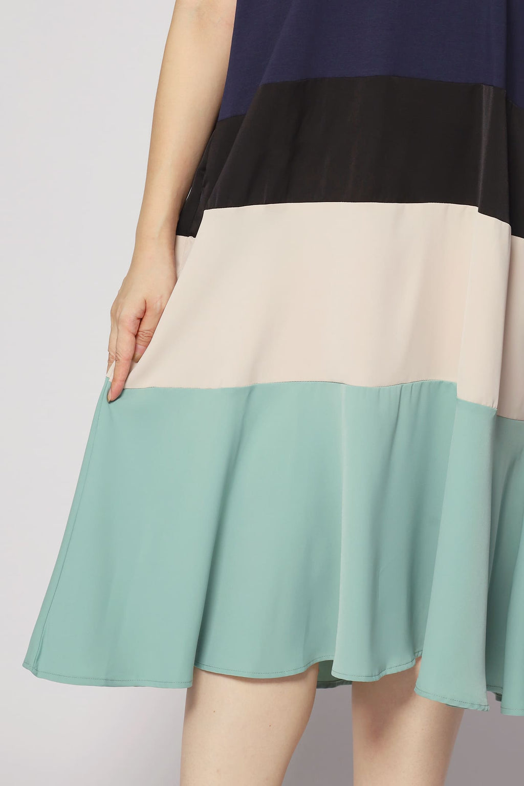 Ivon Colourblock Dress in Blue