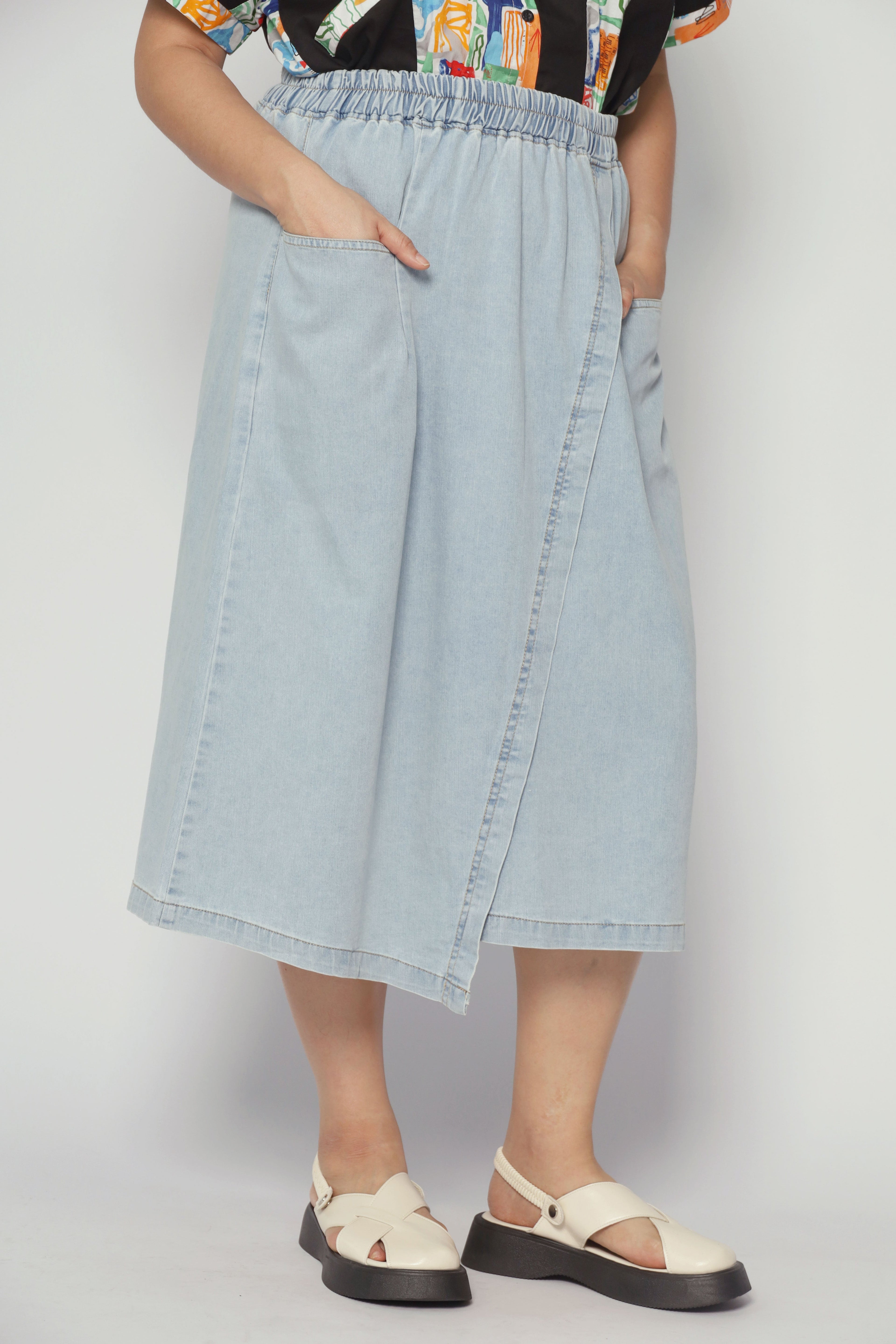 Karla Skirt in Light Blue Denim