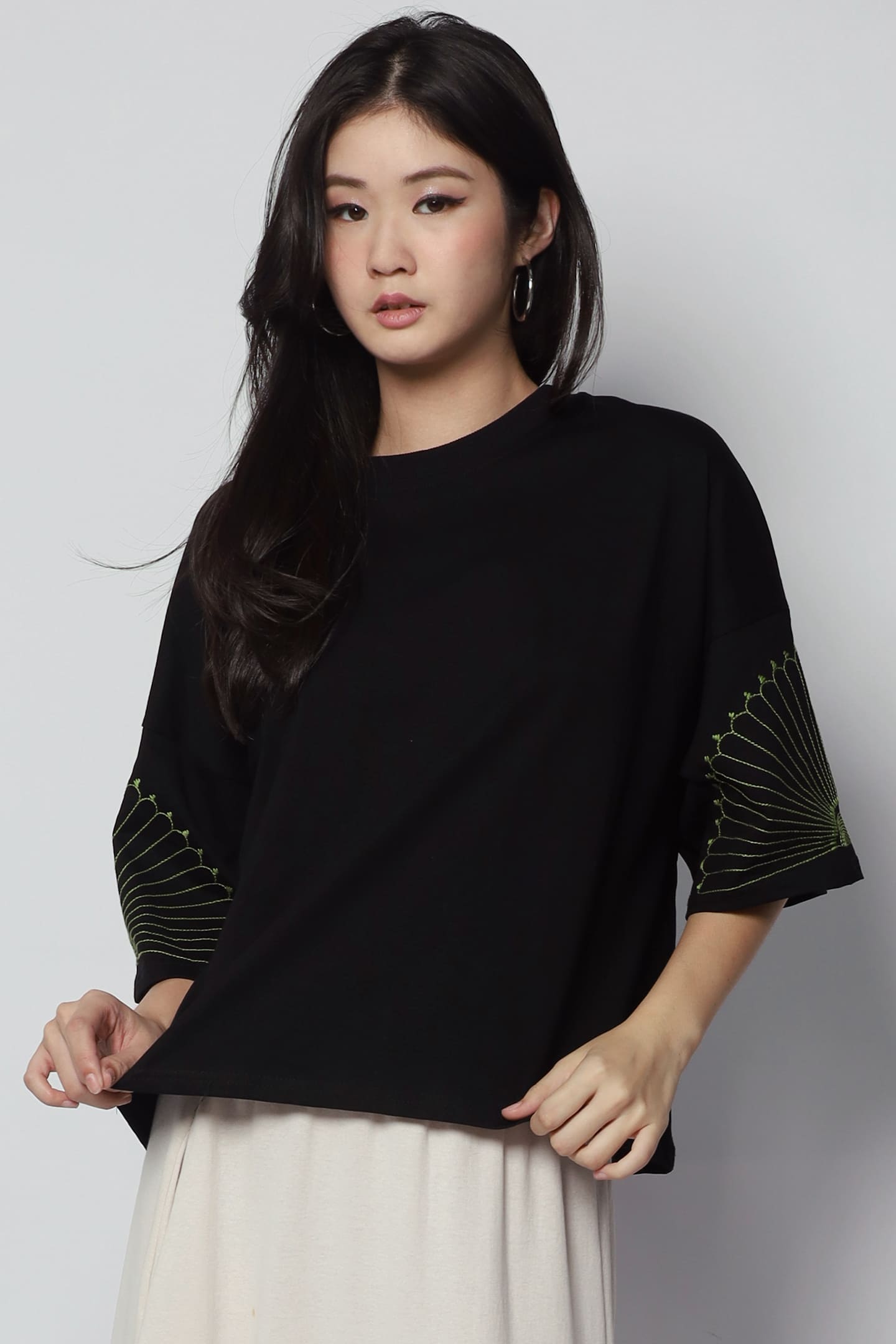 Peipei Embroidered Sleeves Top in Black