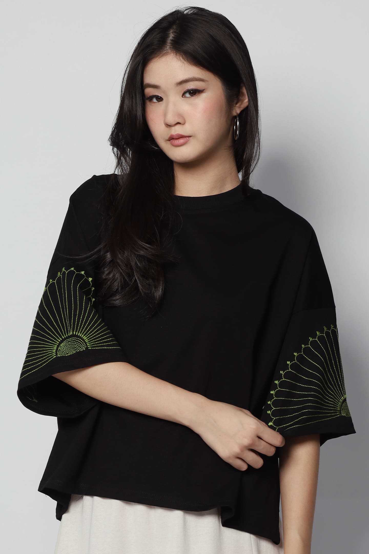 Peipei Embroidered Sleeves Top in Black