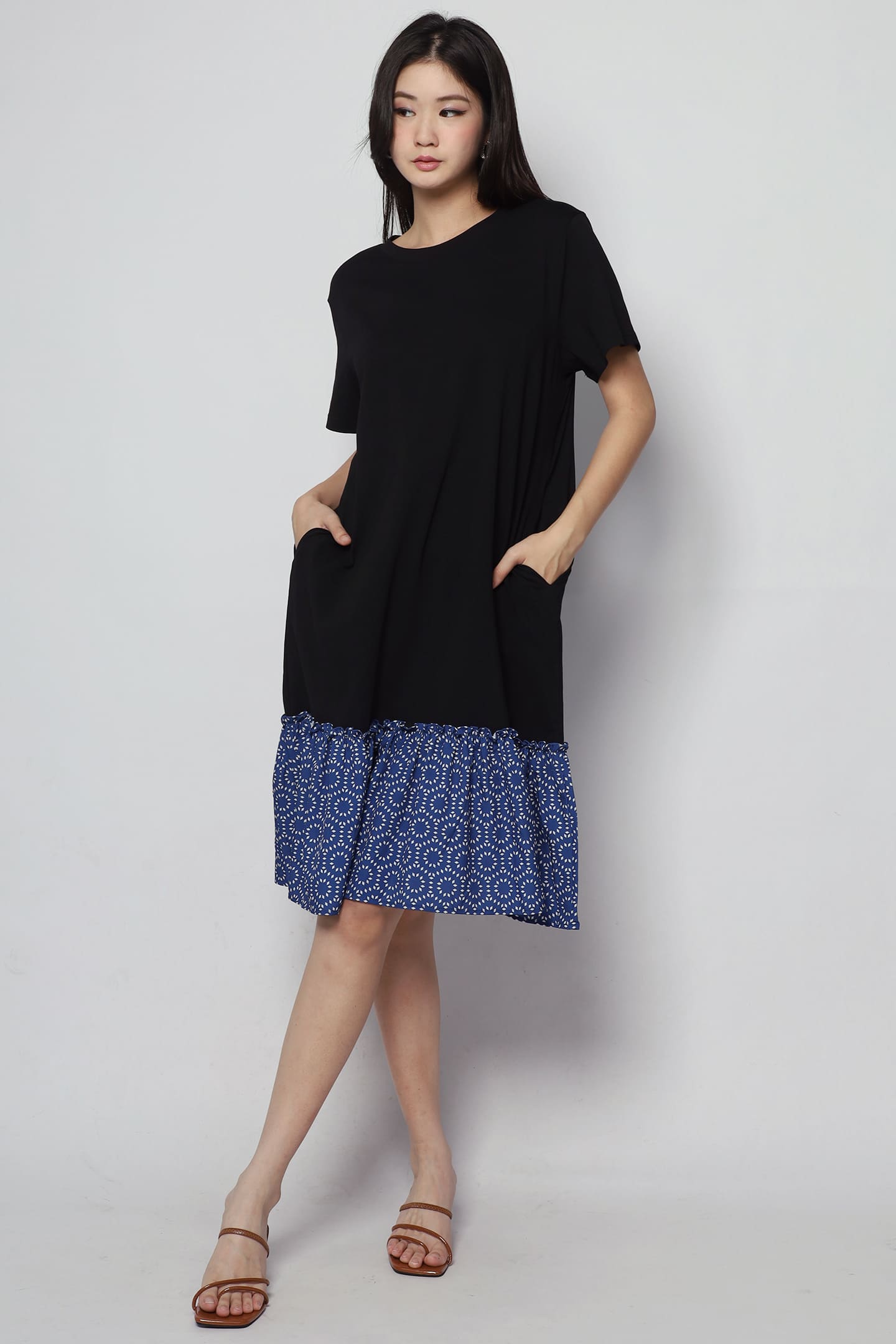 Robyn Dress in Blue Oriental