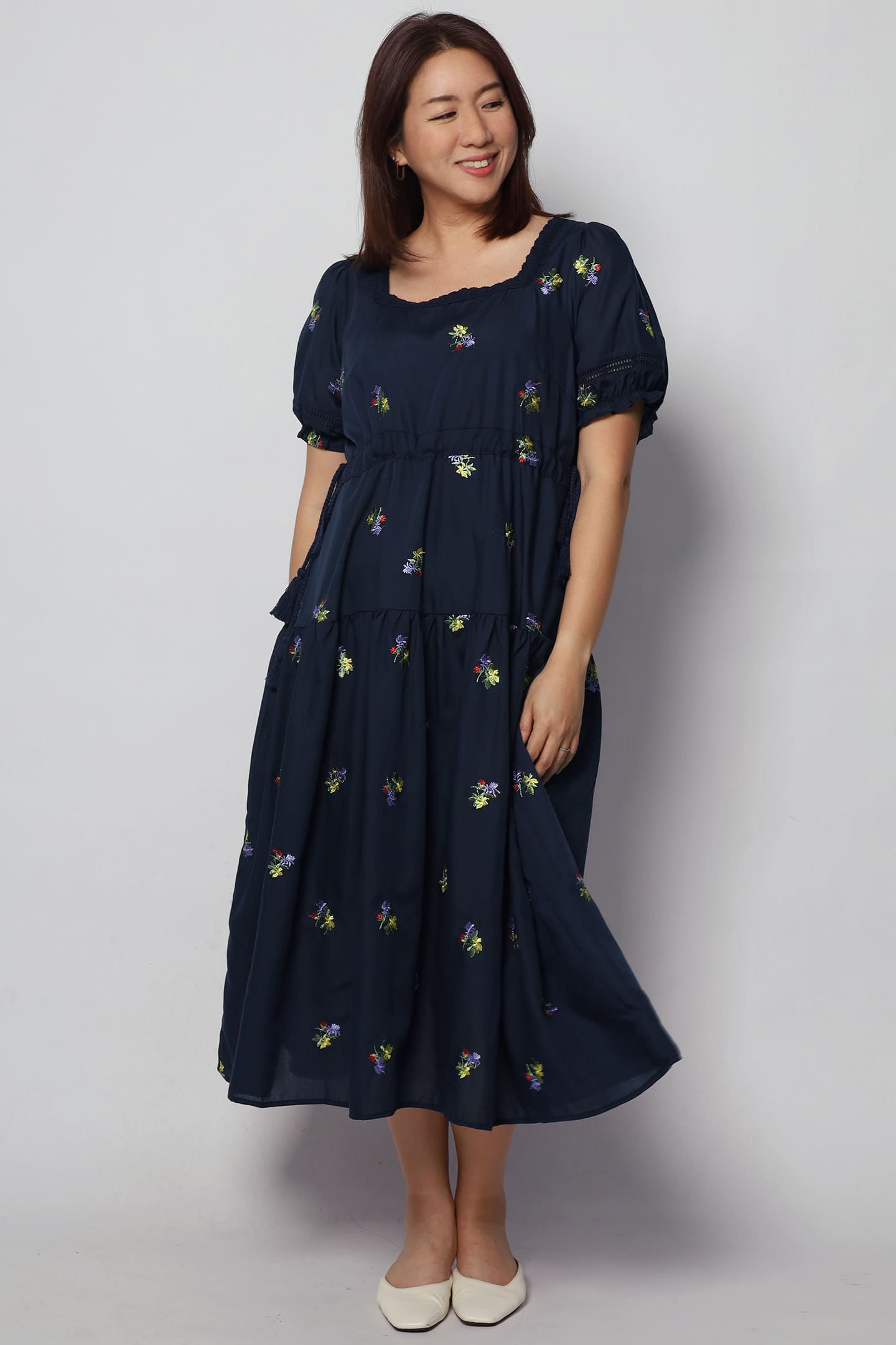 Victoria Dress in Holly Embroidery