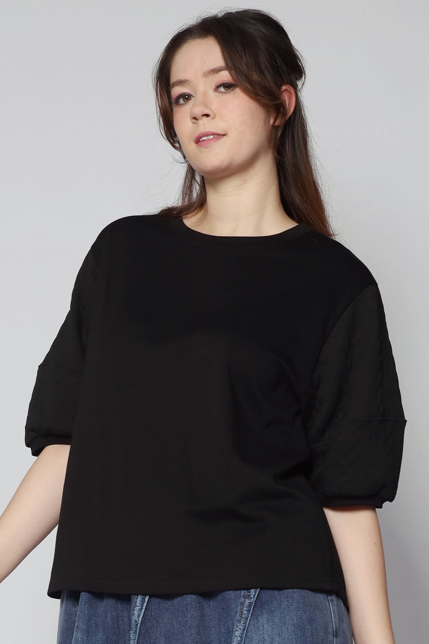 Yuan Embossed Sleeves Top in Black