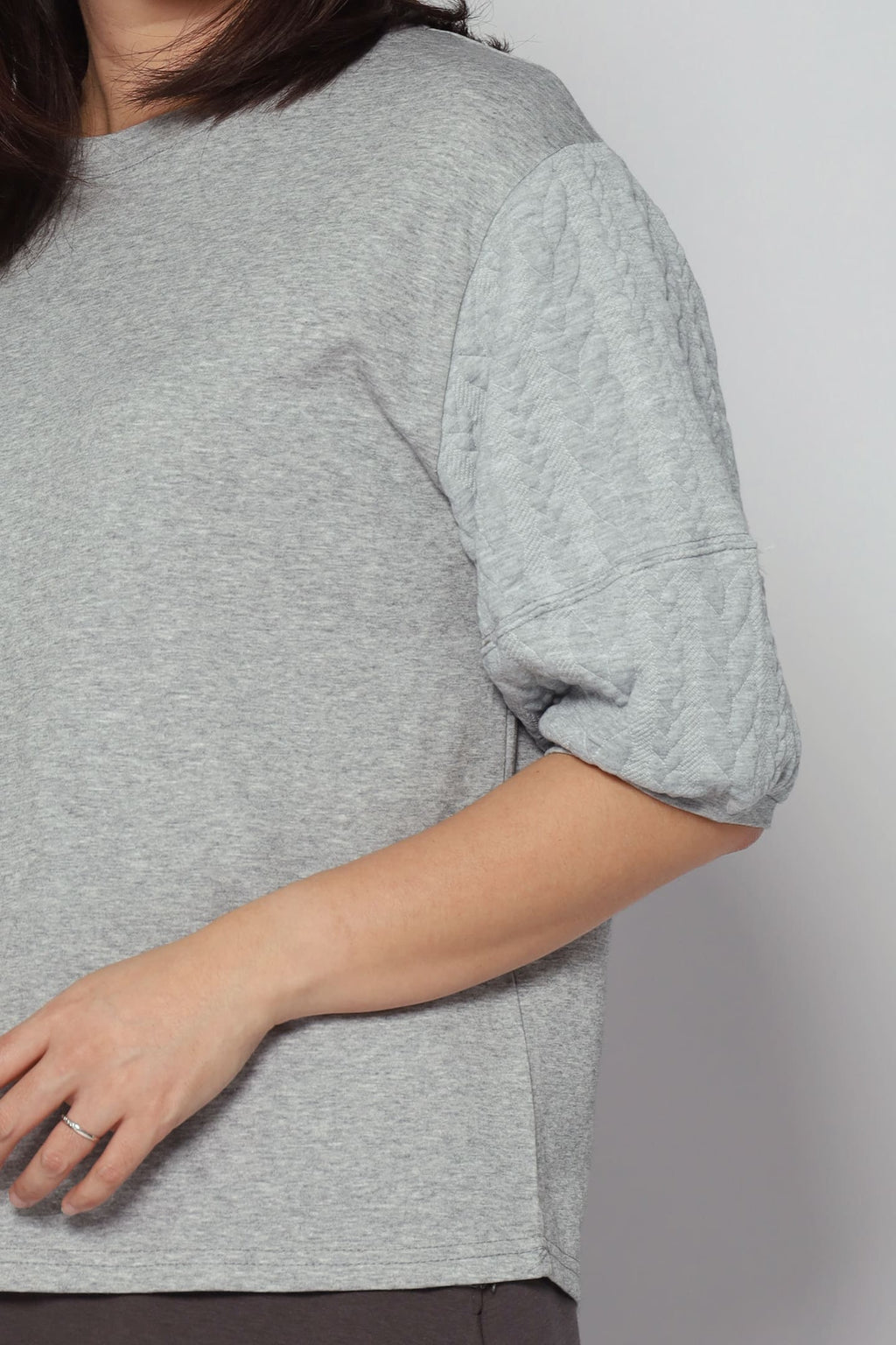 Yuan Embossed Sleeves Top in Grey