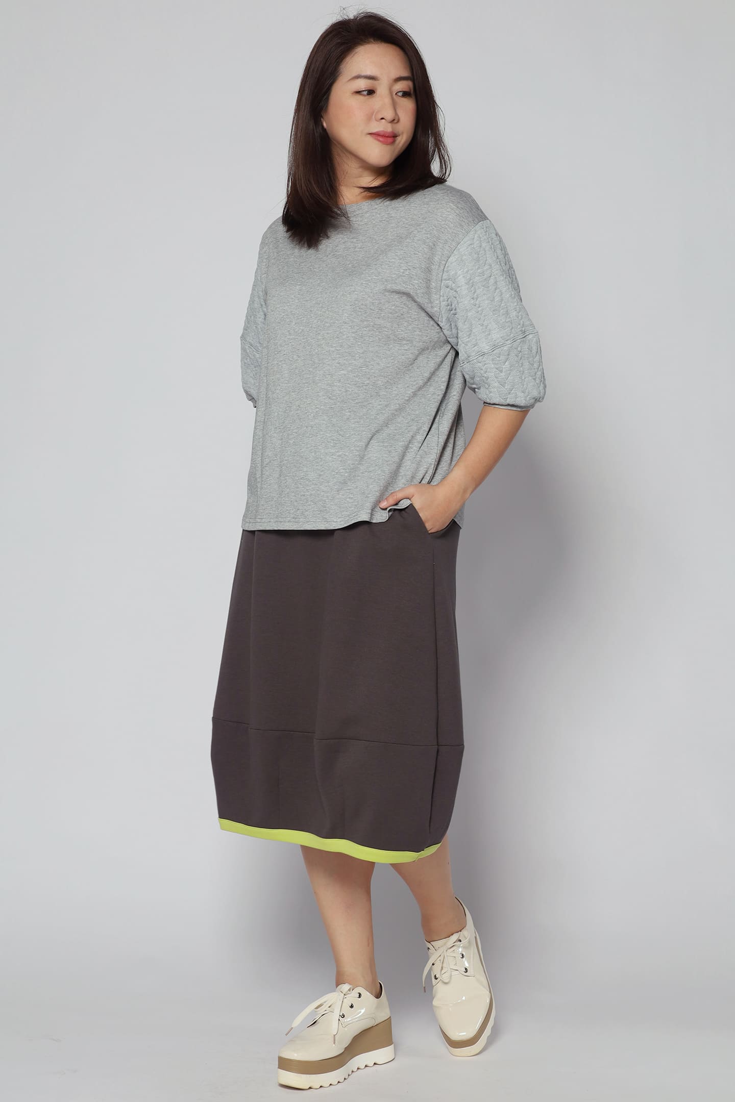 Yuan Embossed Sleeves Top in Grey