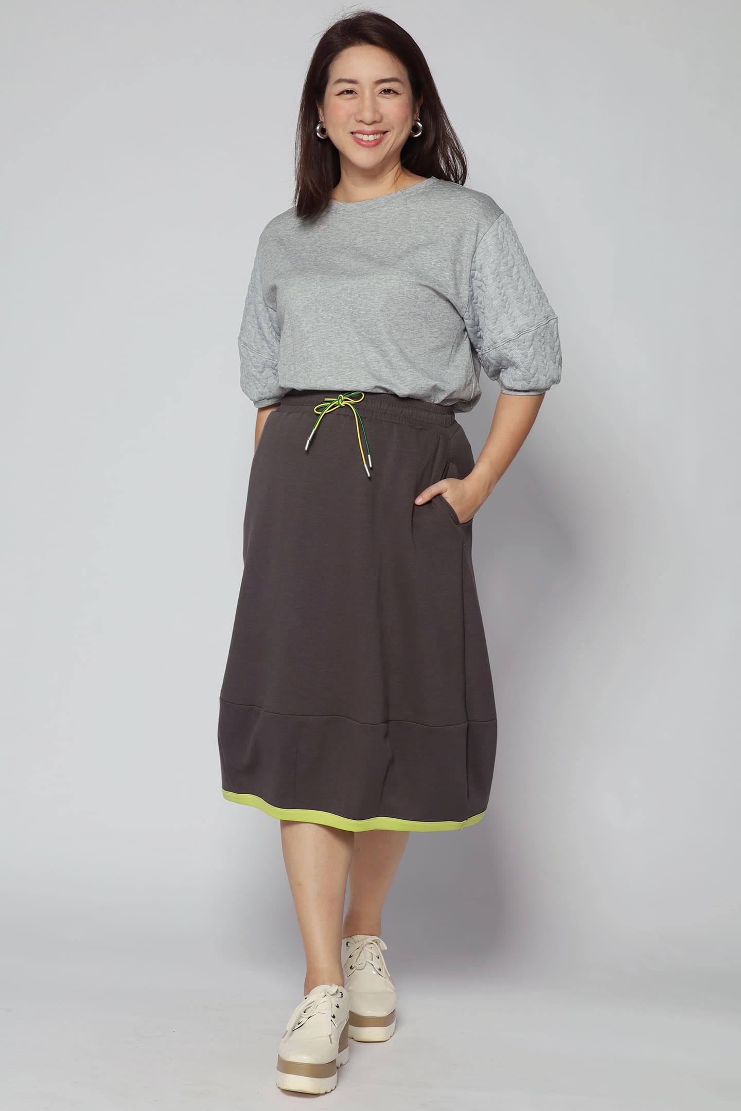 Yuan Embossed Sleeves Top in Grey