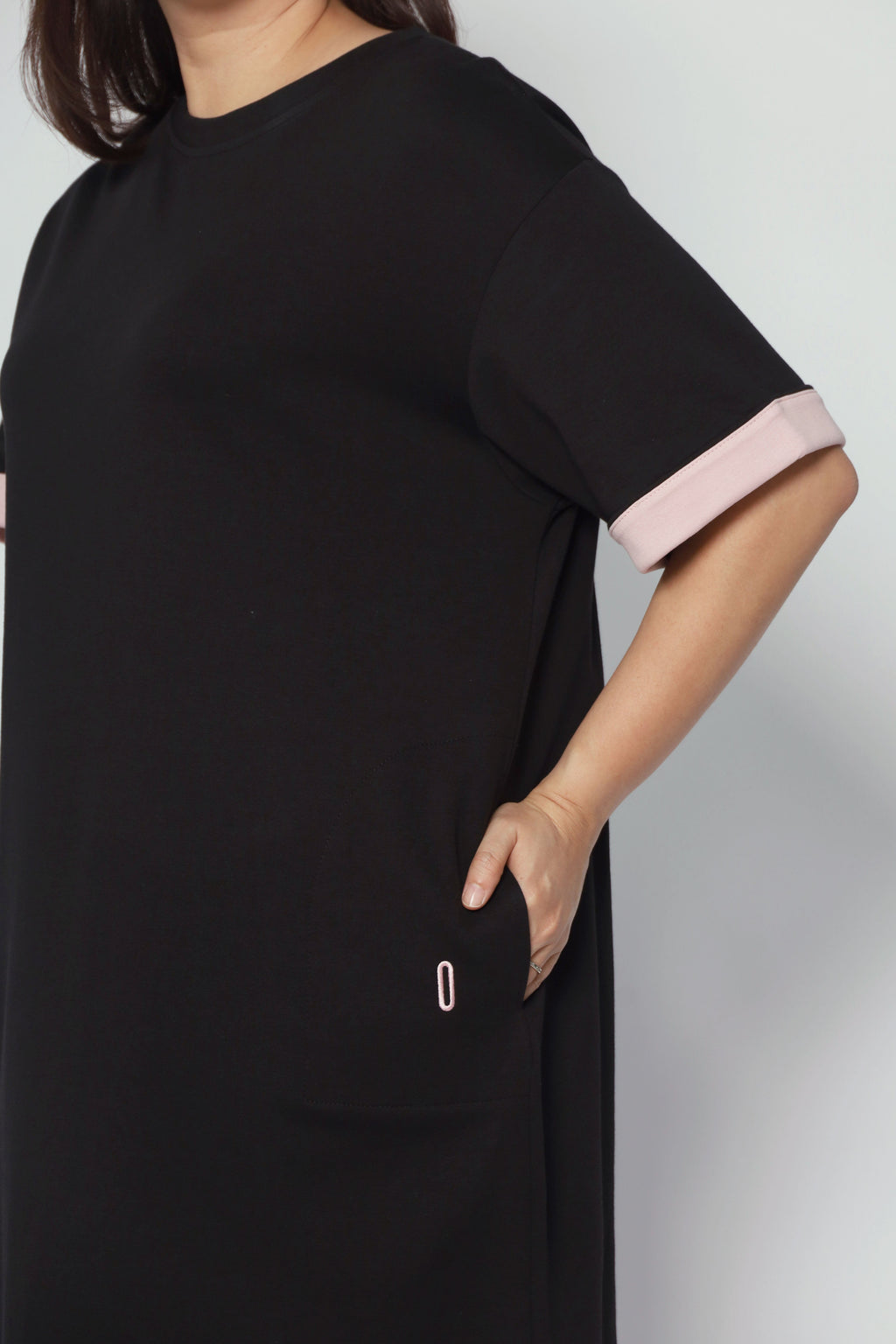 Zaria Contrast Sleeves Dress