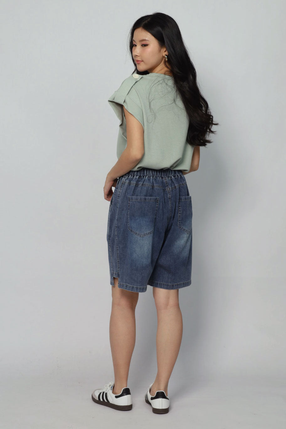 Zoanne Button Shoulder Top in Mint Green