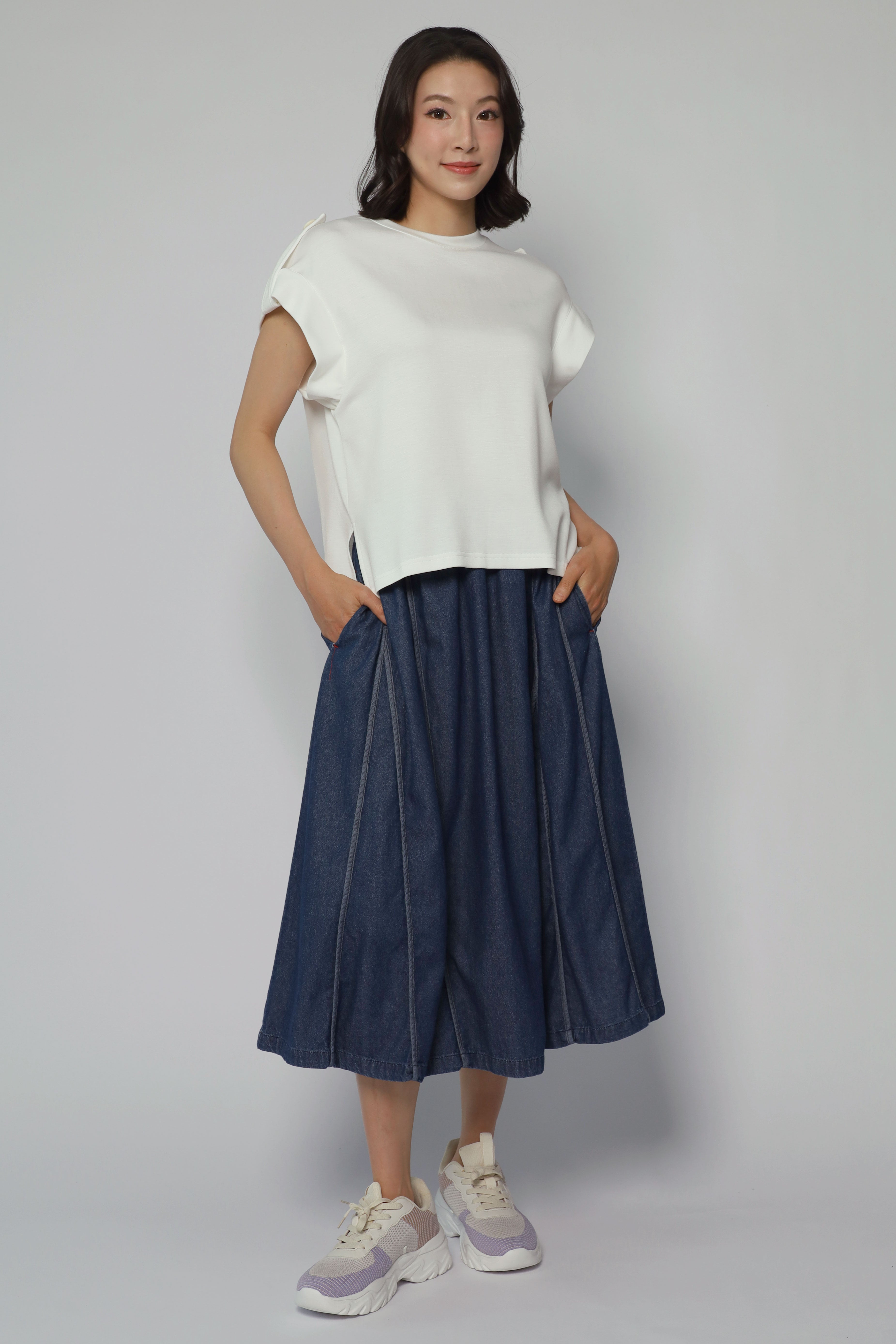 Zoanne Button Shoulder Top in White