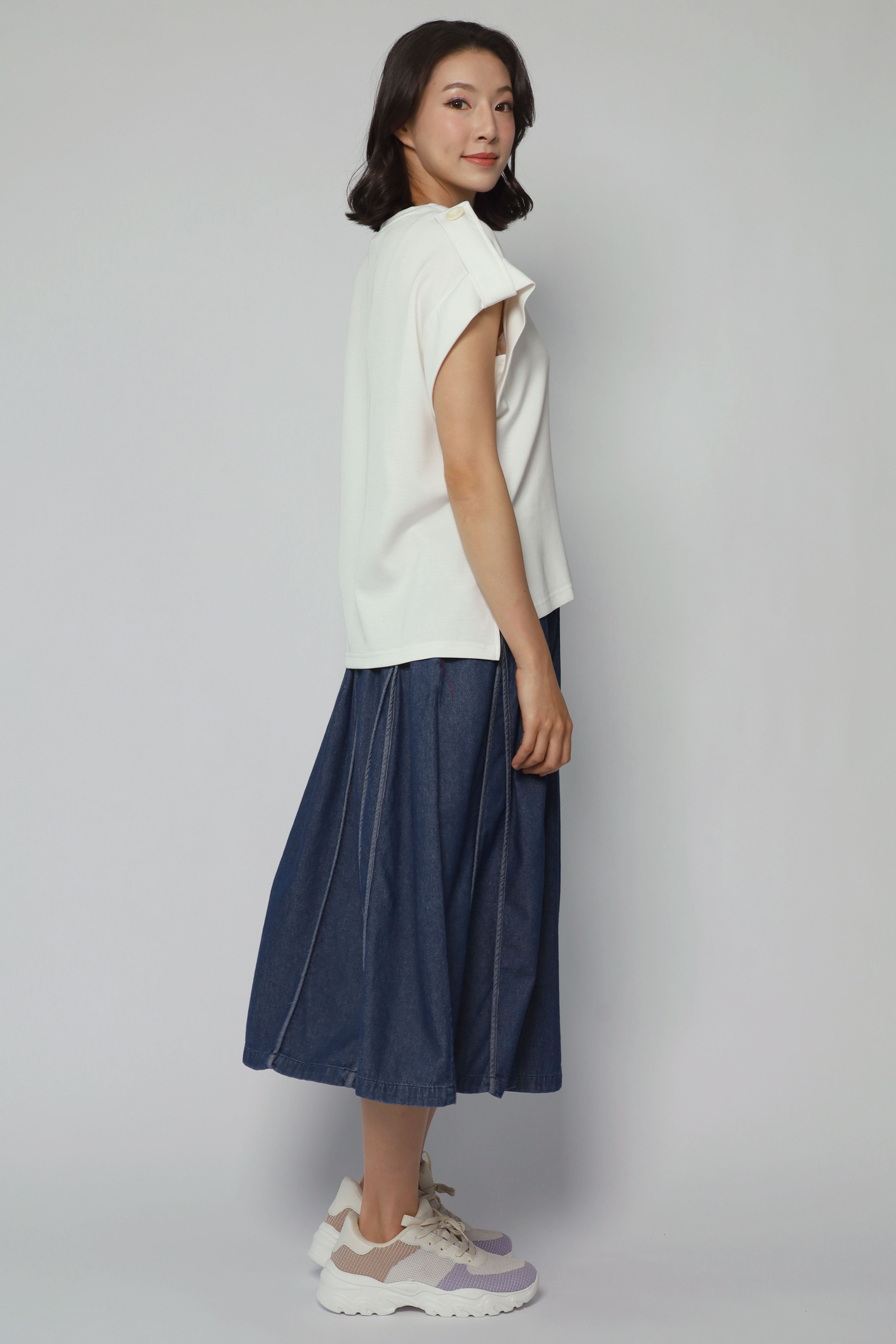 Zoanne Button Shoulder Top in White