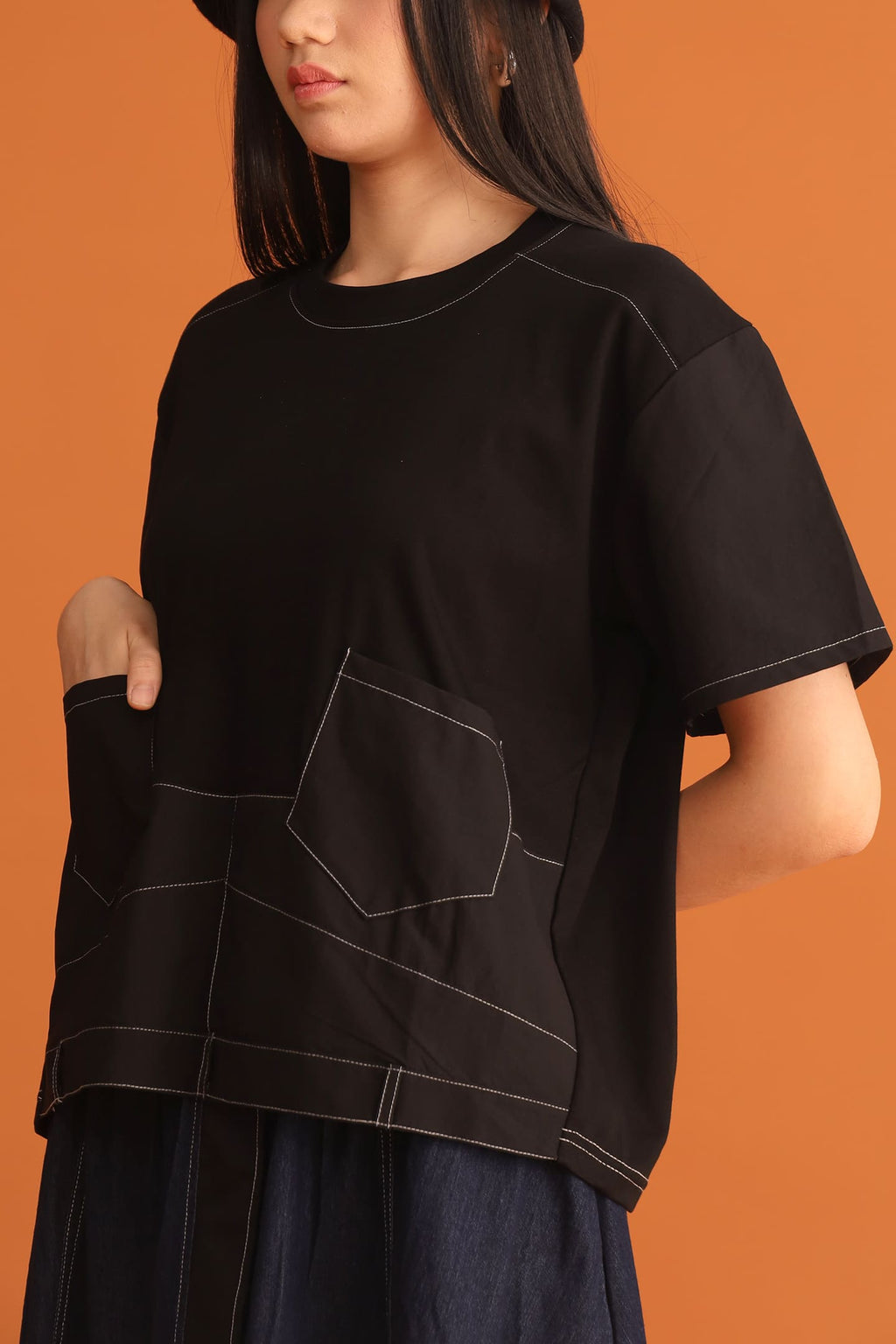 CHOSEN - Elias Pocket Trimming Top in Black