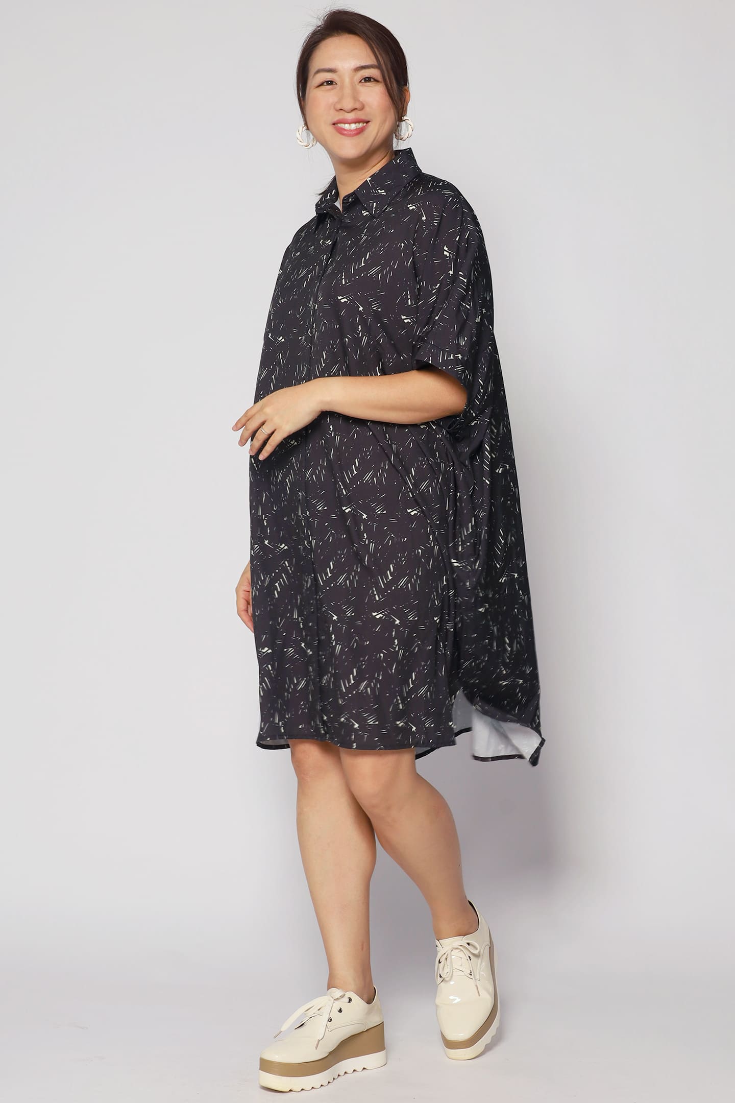 Hanhan Shirt Dress in Black Chalk
