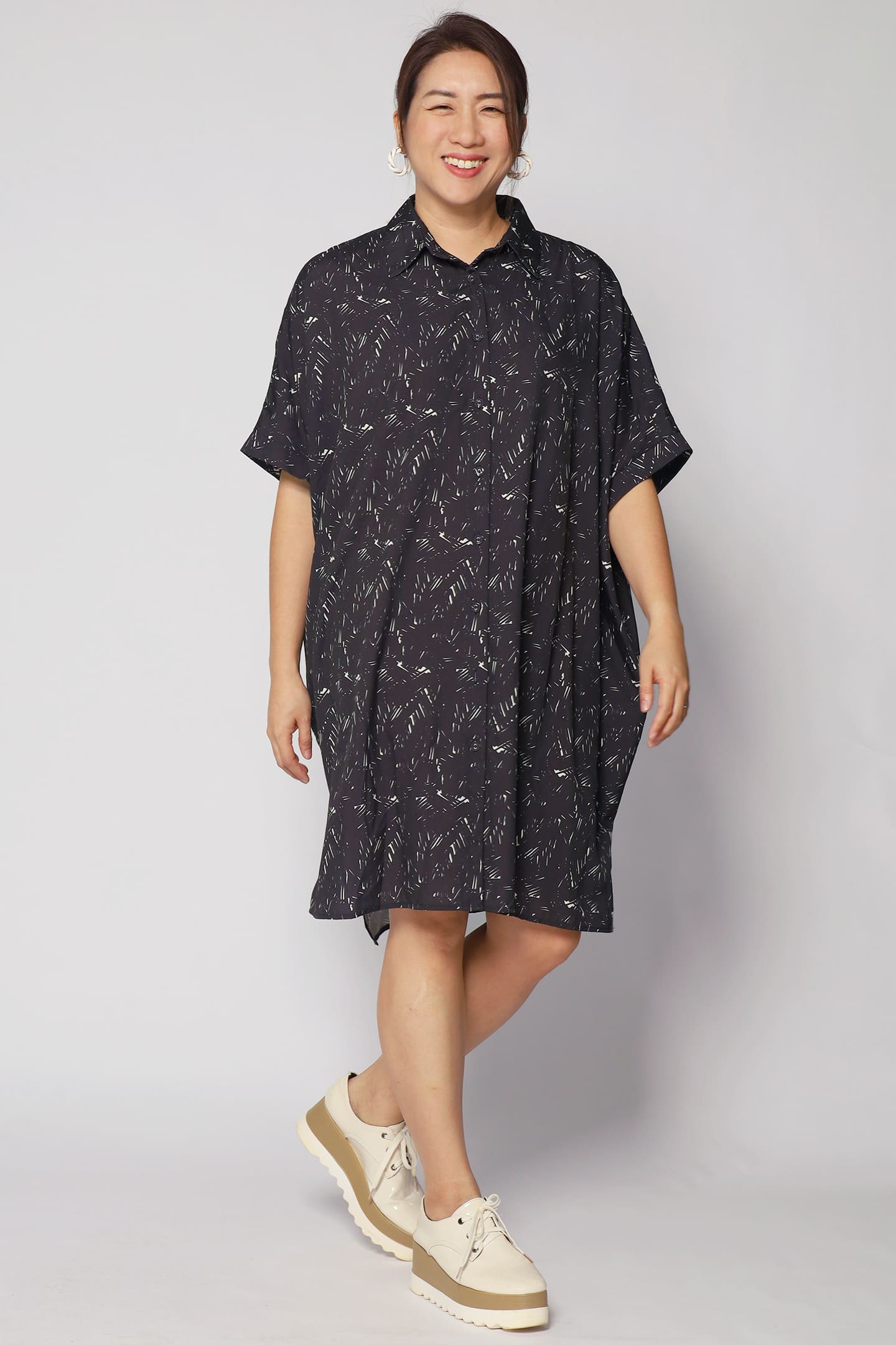 Hanhan Shirt Dress in Black Chalk
