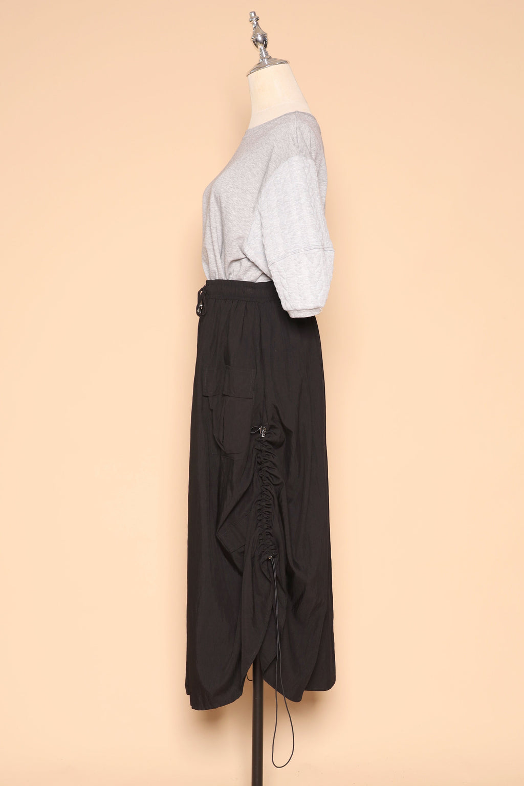PO - Hyuna Cargo Skirt in Black