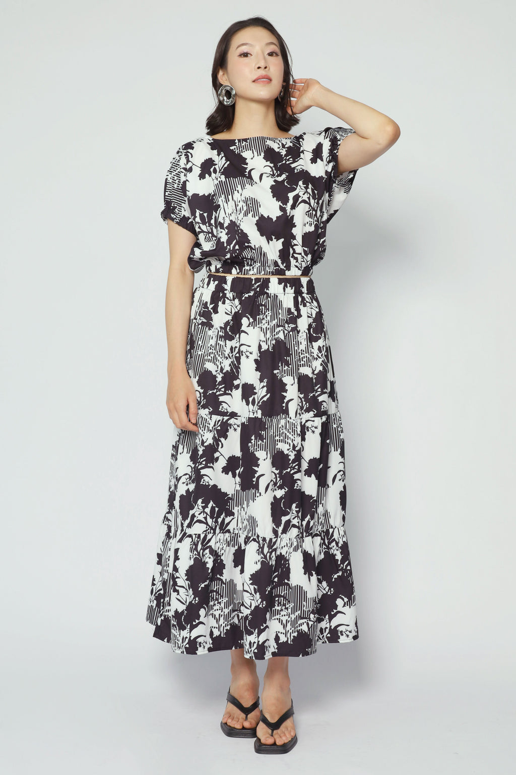 Jolin 2 in 1 Skirt Set in Floral Noir