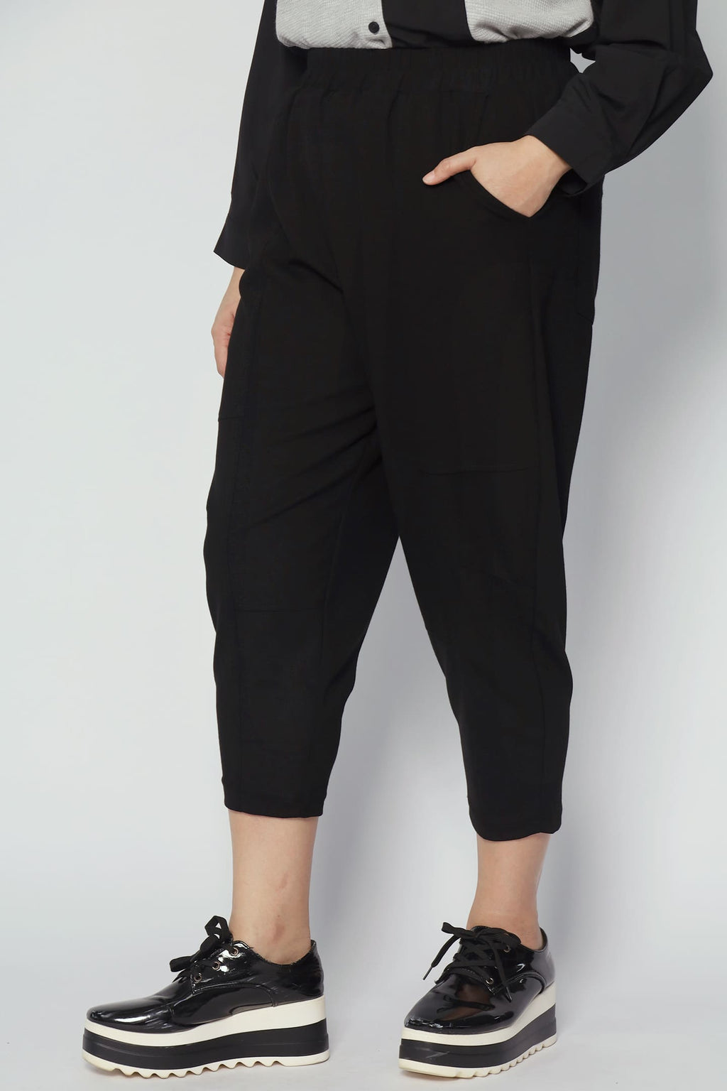 Lenny Pants in Black
