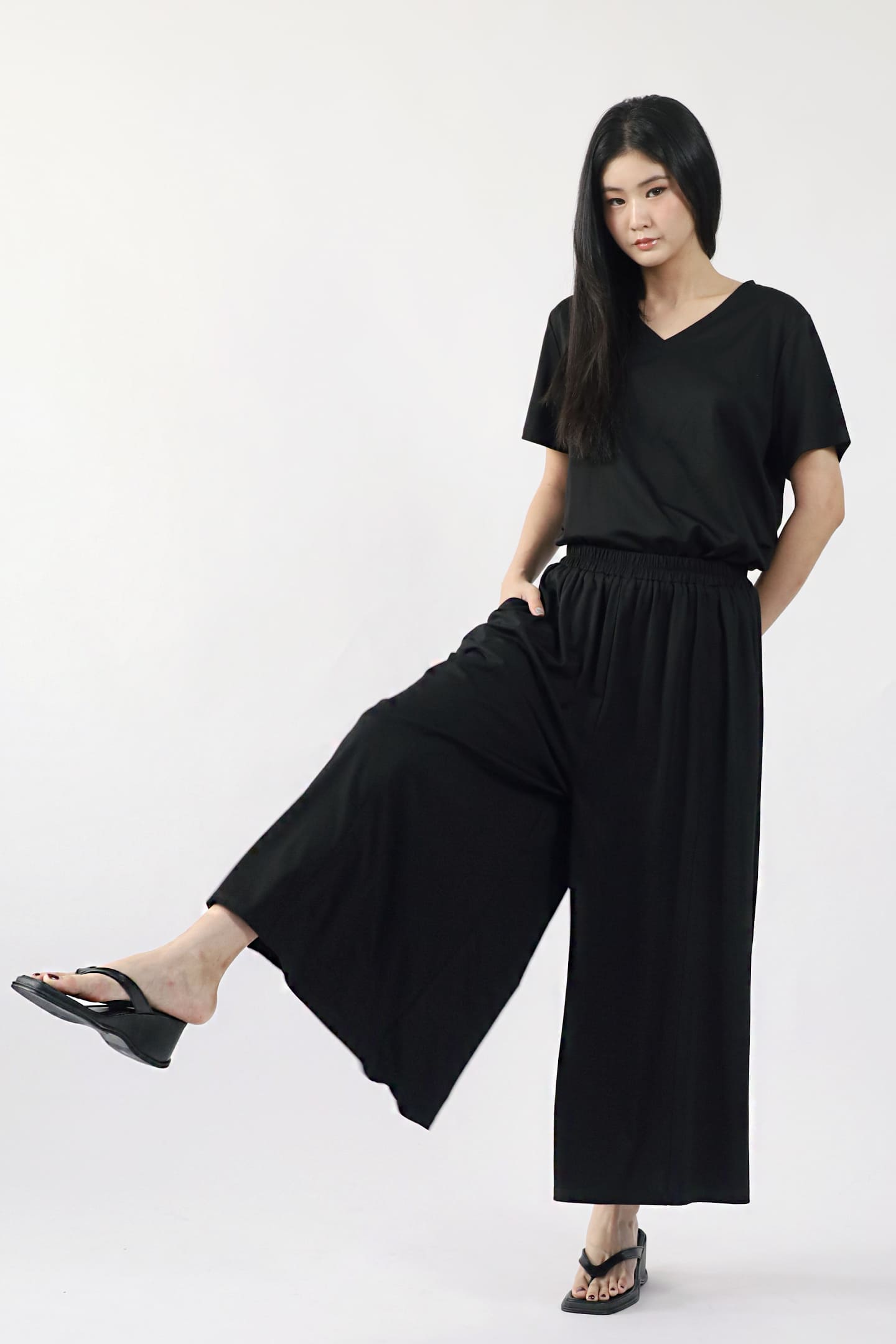 TENCEL - Downtime Wide Leg in Black