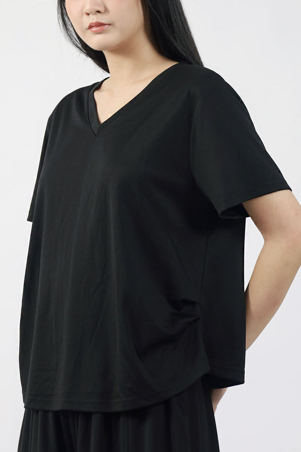TENCEL - Everytime V Top in Black